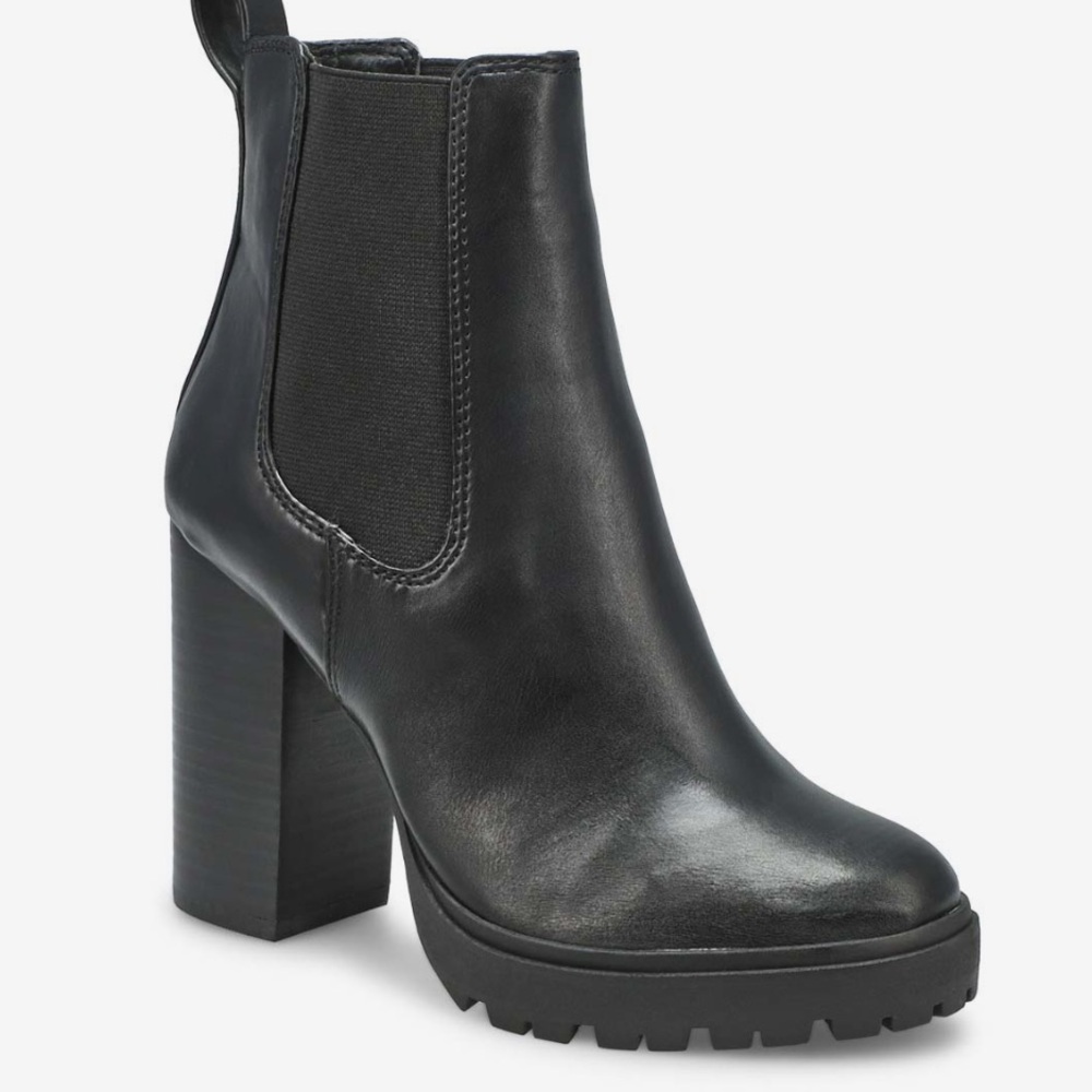 Steve Madden Loopy boot